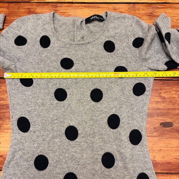 Saks Fifth Avenue Cashmere Polka Dot Sweater Womens Small Gray Black Soft *FLAW - Picture 5 of 9
